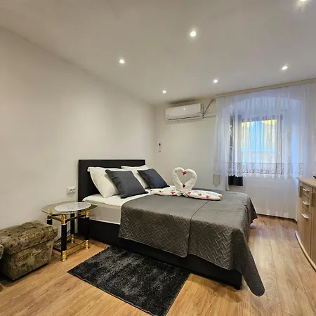 Privat bolig Centar Ri-room *
